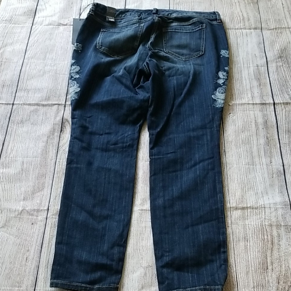 Torrid Jeans - Picture 5 of 5